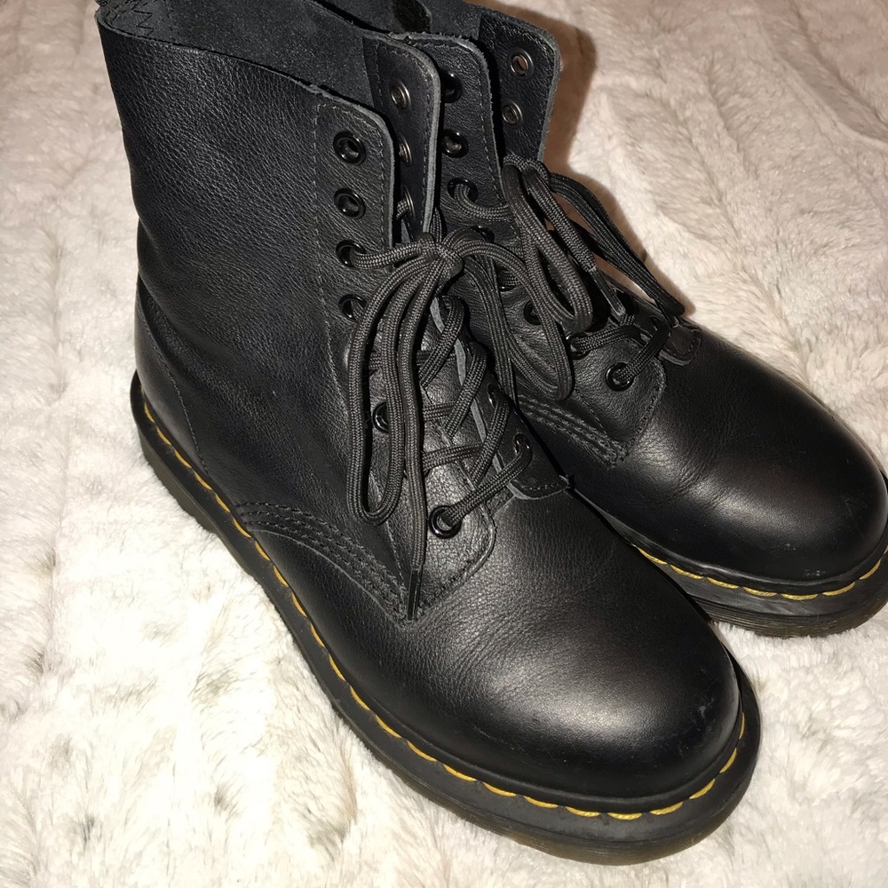 Dr Martens women’s size 7